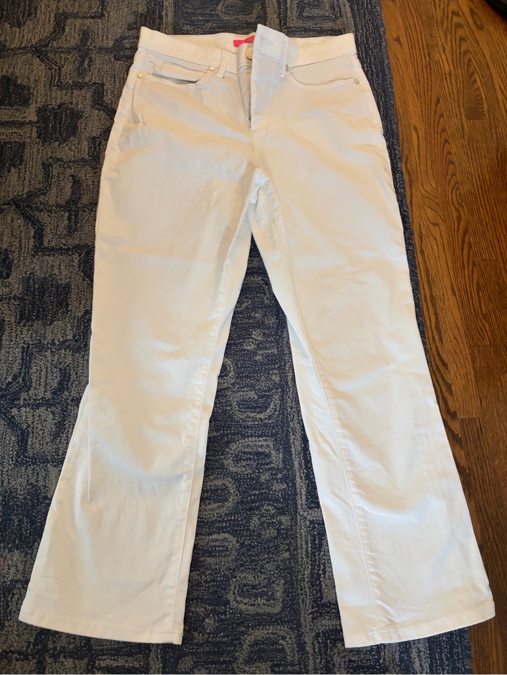 Lilly Pulitzer White Pants with Pink Labels